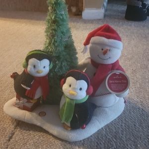 Hallmark Singing trio (80$)..singing snowmen